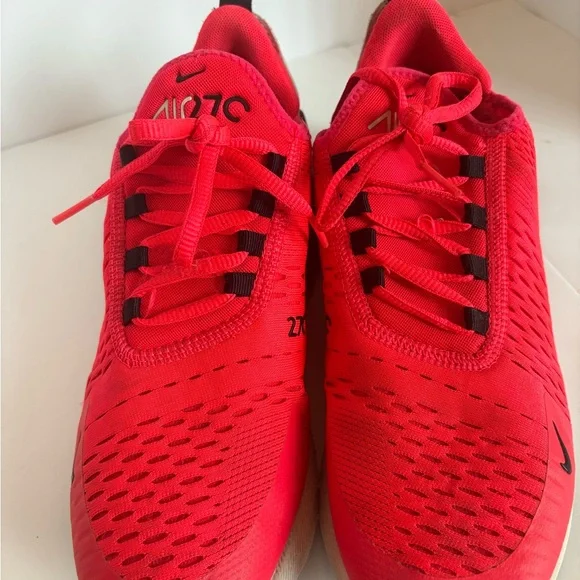 Nike Air Max 270 sneakers. Size 7Y - Picture 3 of 7